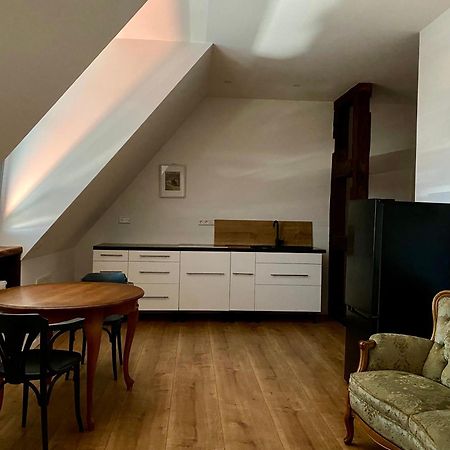 Sonnenhof 1737 - Ferienzimmer & Apartments Barbelroth エクステリア 写真