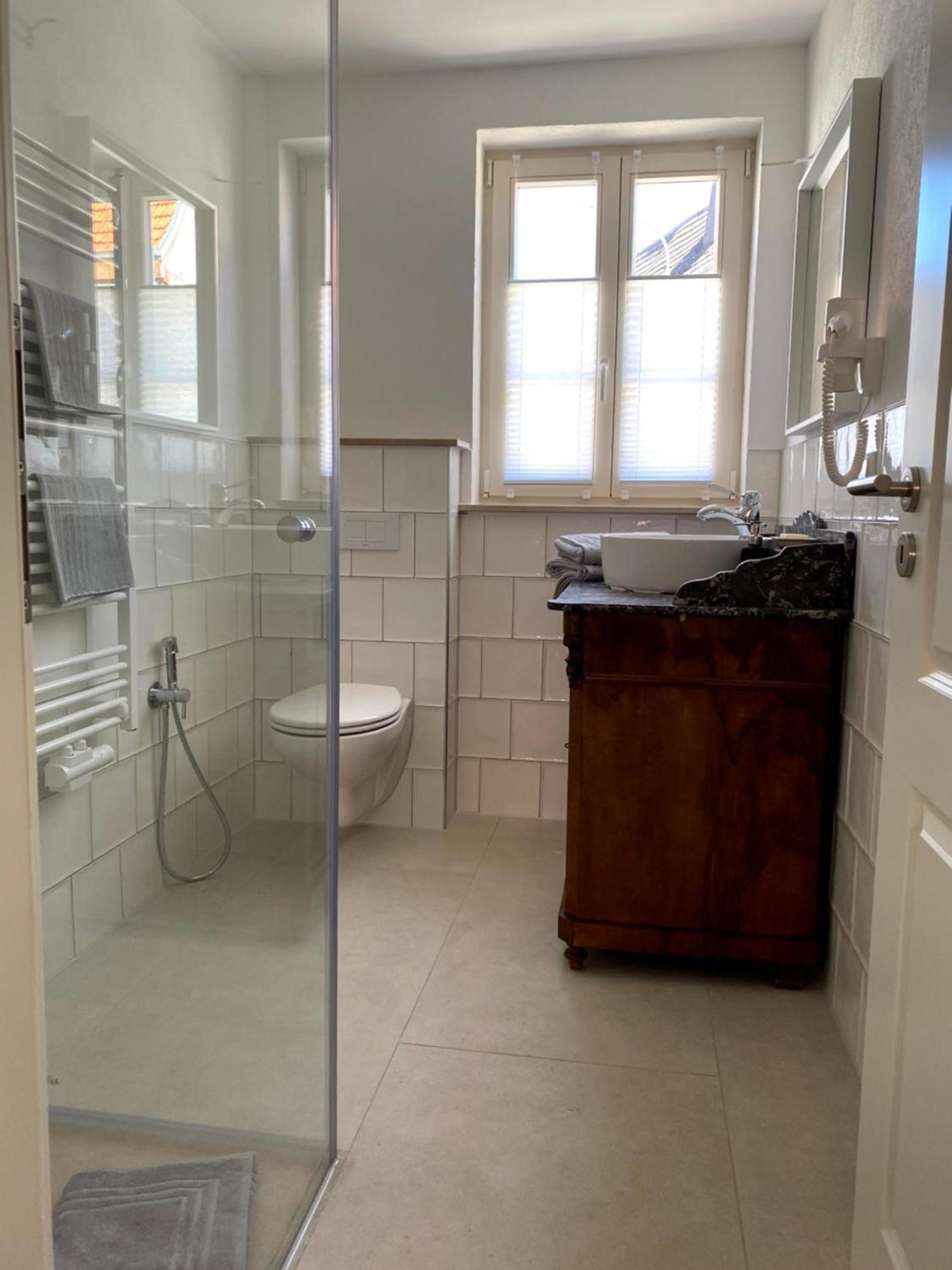 Sonnenhof 1737 - Ferienzimmer & Apartments Barbelroth エクステリア 写真