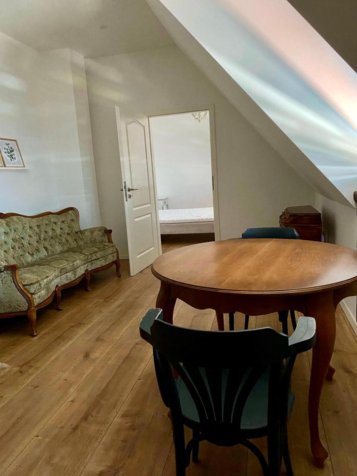 Sonnenhof 1737 - Ferienzimmer & Apartments Barbelroth エクステリア 写真